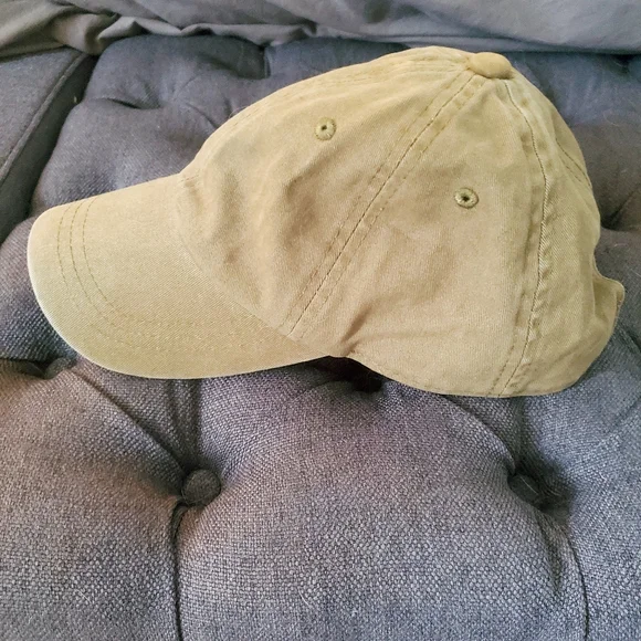 NWOT Universal Thread Hat - Picture 3 of 5